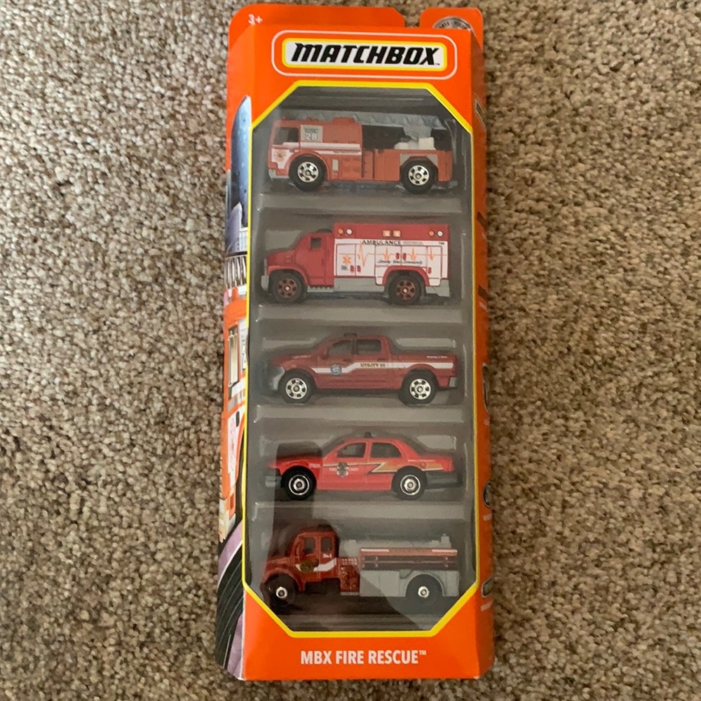 Matchbox set of 5 fire department emergency fire engine trucks, ambulance
